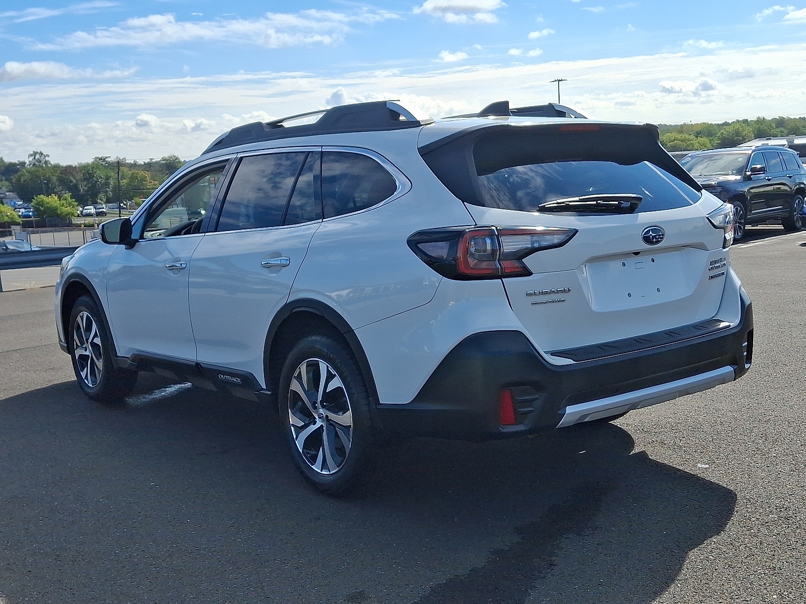 2022 Subaru Outback Touring XT photo 3