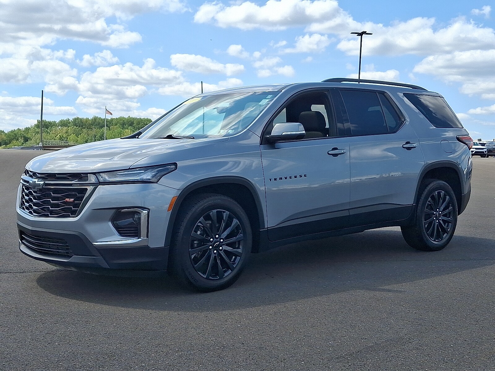 2023 Chevrolet Traverse RS photo 3
