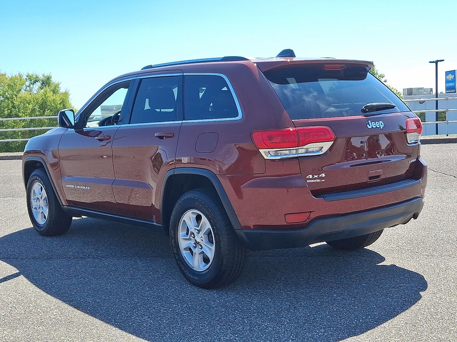 2016 Jeep Grand Cherokee Laredo photo 3