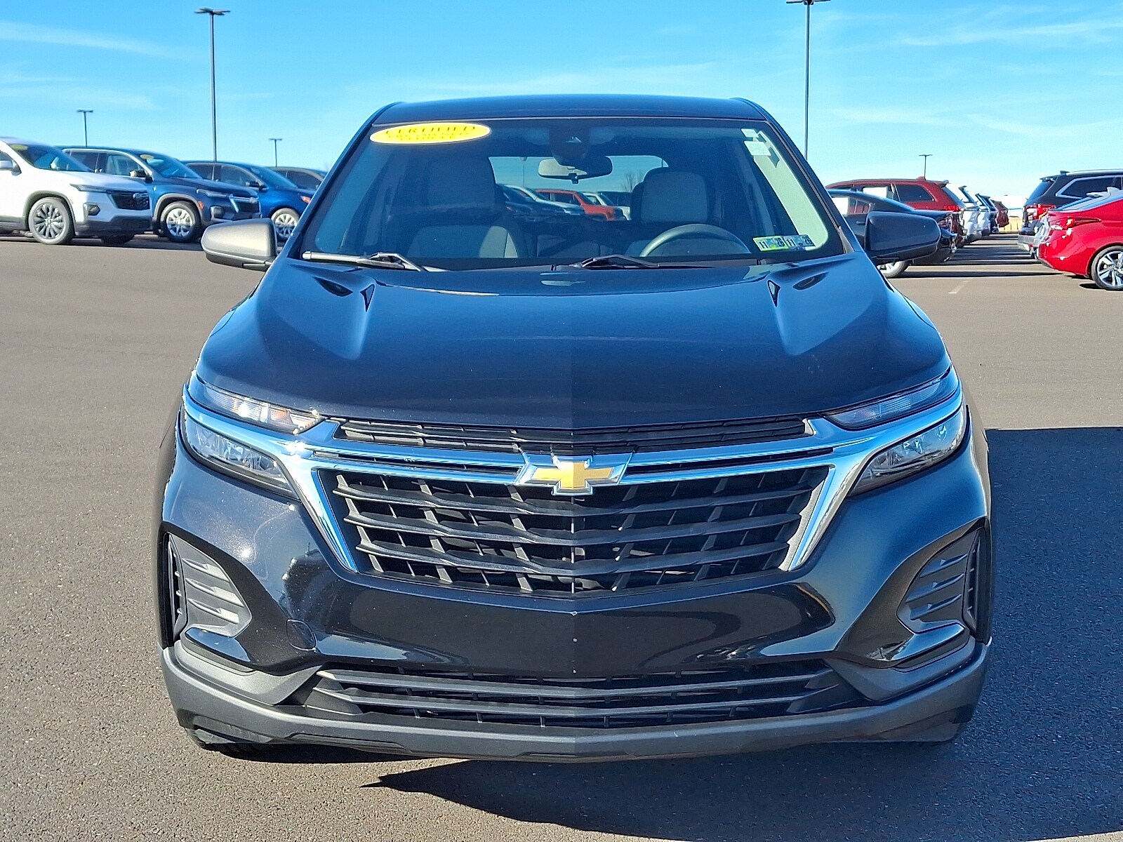 2022 Chevrolet Equinox LS photo 2