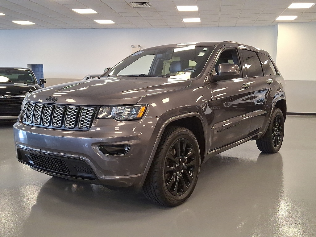 Used 2019 Jeep Grand Cherokee Altitude 4x4 Sport Utility