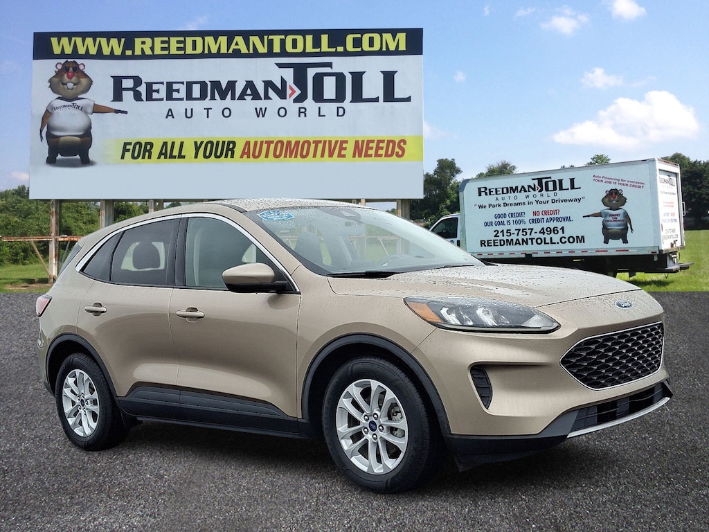 Used 2020 Ford Escape SE Sport Utility