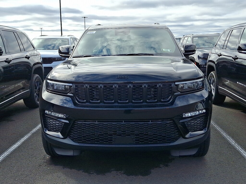 New 2025 Jeep Grand Cherokee Limited 4x4 Sport Utility