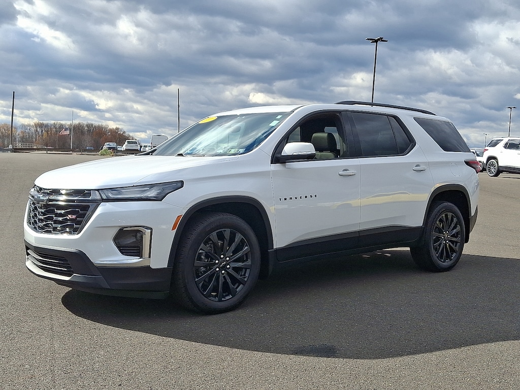 Used 2023 Chevrolet Traverse AWD RS Sport Utility