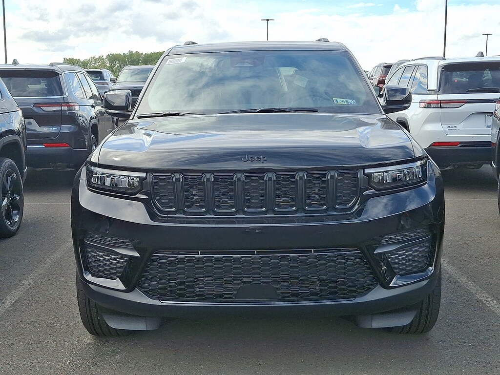New 2025 Jeep Grand Cherokee Altitude X 4x4 Sport Utility