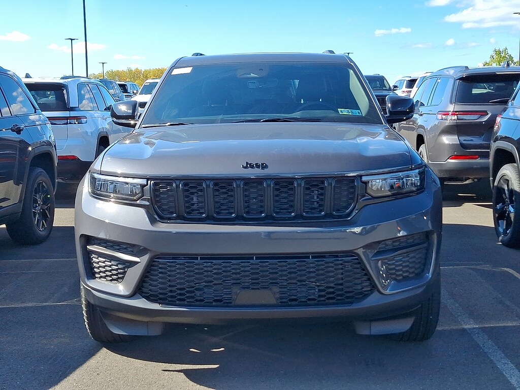 New 2025 Jeep Grand Cherokee Altitude X 4x4 Sport Utility