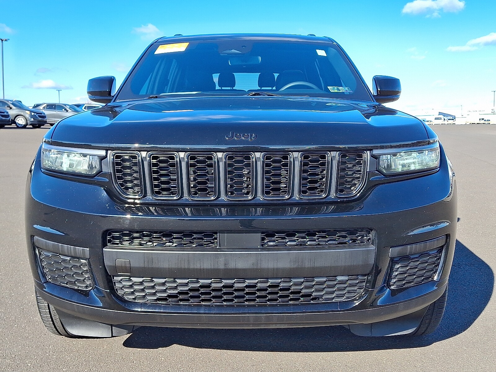 2023 Jeep Grand Cherokee Altitude photo 2