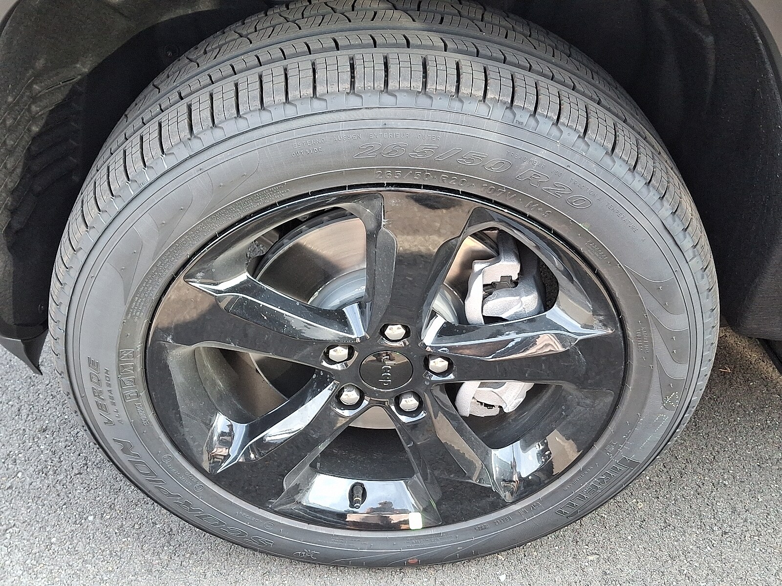 2025 Jeep Grand Cherokee Limited photo 4