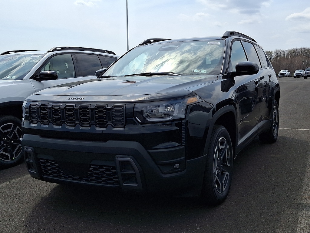 New 2026 Jeep Cherokee Laredo 4x4 Sport Utility