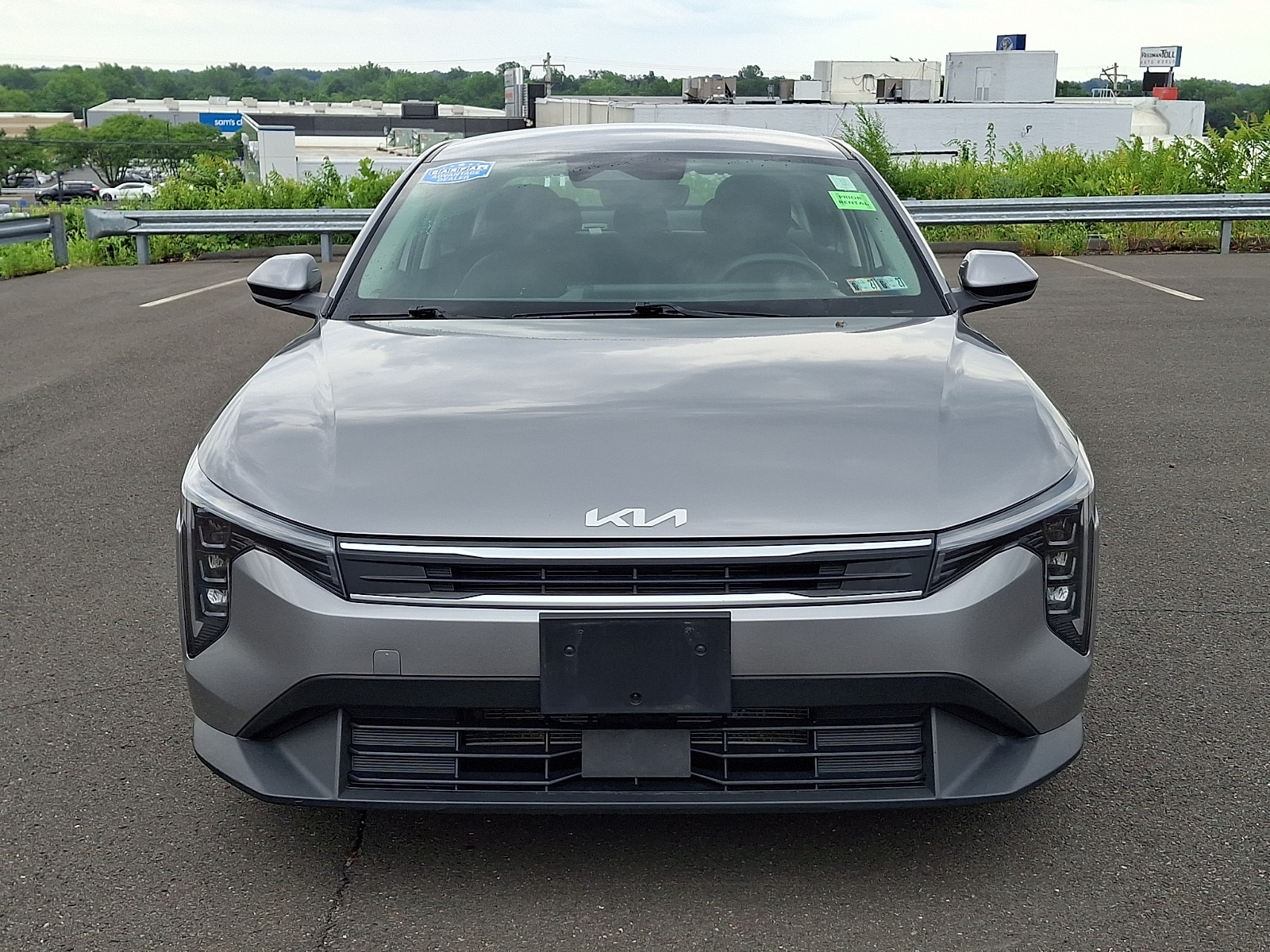2025 Kia K4 LXS - Photo 2