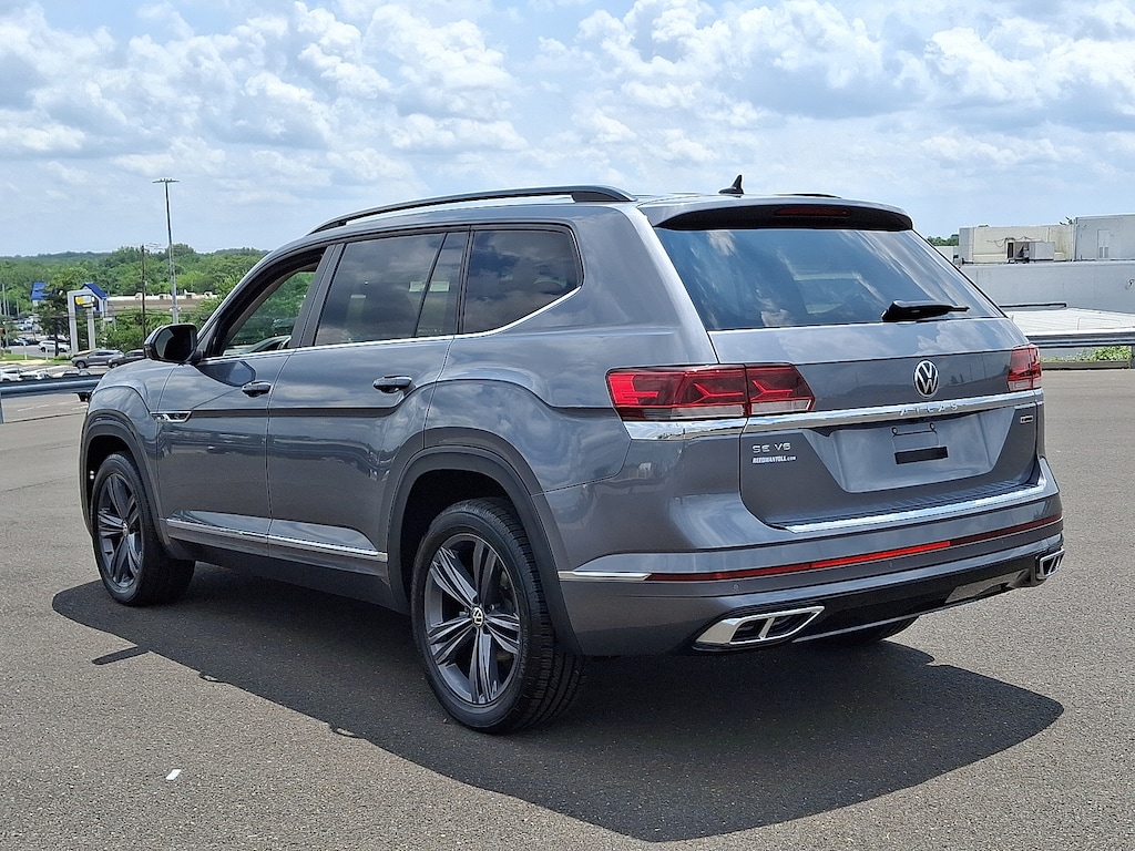Used 2021 Volkswagen Atlas 3.6L V6 SE w/Technology R-Line Sport Utility