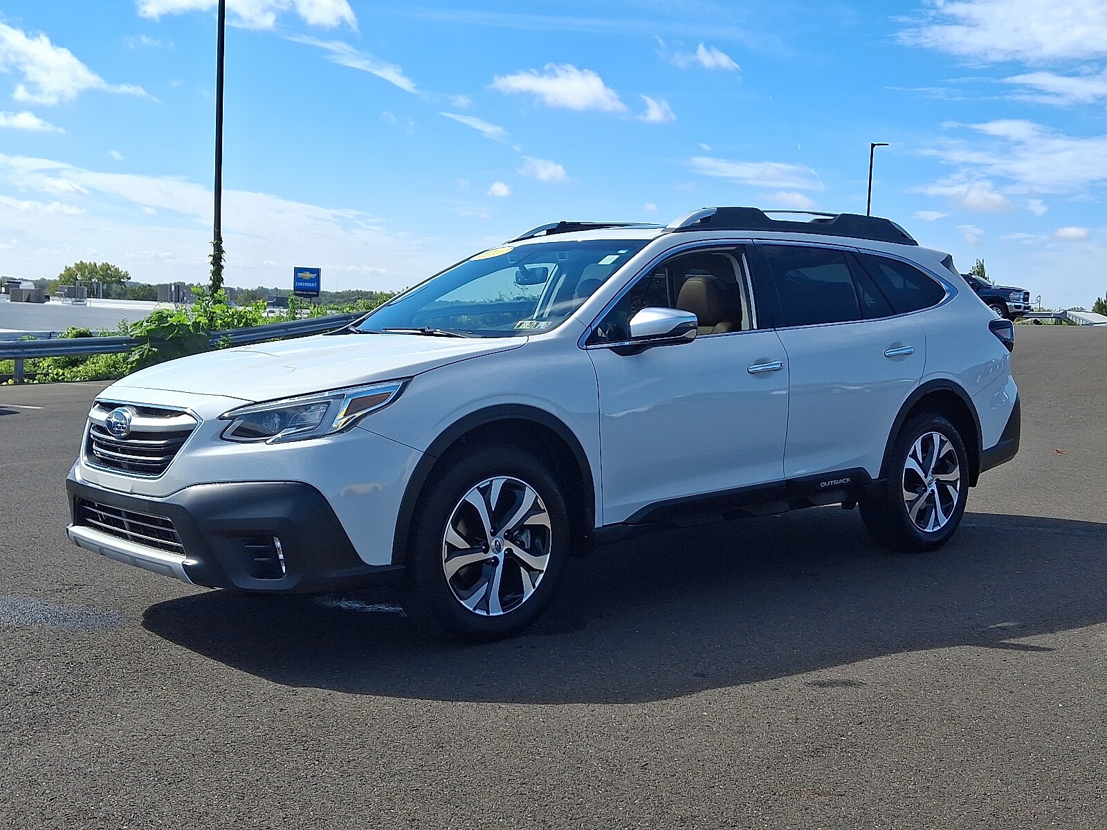 2022 Subaru Outback Touring XT photo 2