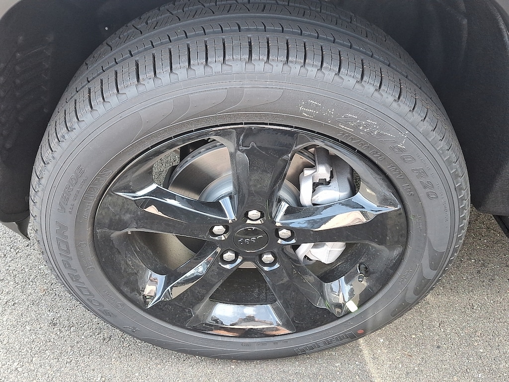 New 2025 Jeep Grand Cherokee Limited 4x4 Sport Utility