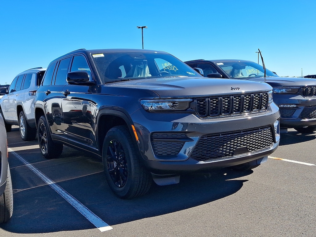 New 2025 Jeep Grand Cherokee Altitude X 4x4 Sport Utility