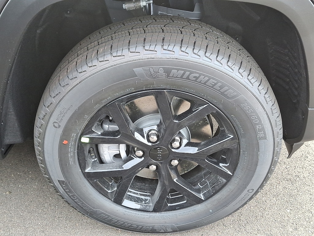 New 2025 Jeep Grand Cherokee L Altitude X 4x4 Sport Utility