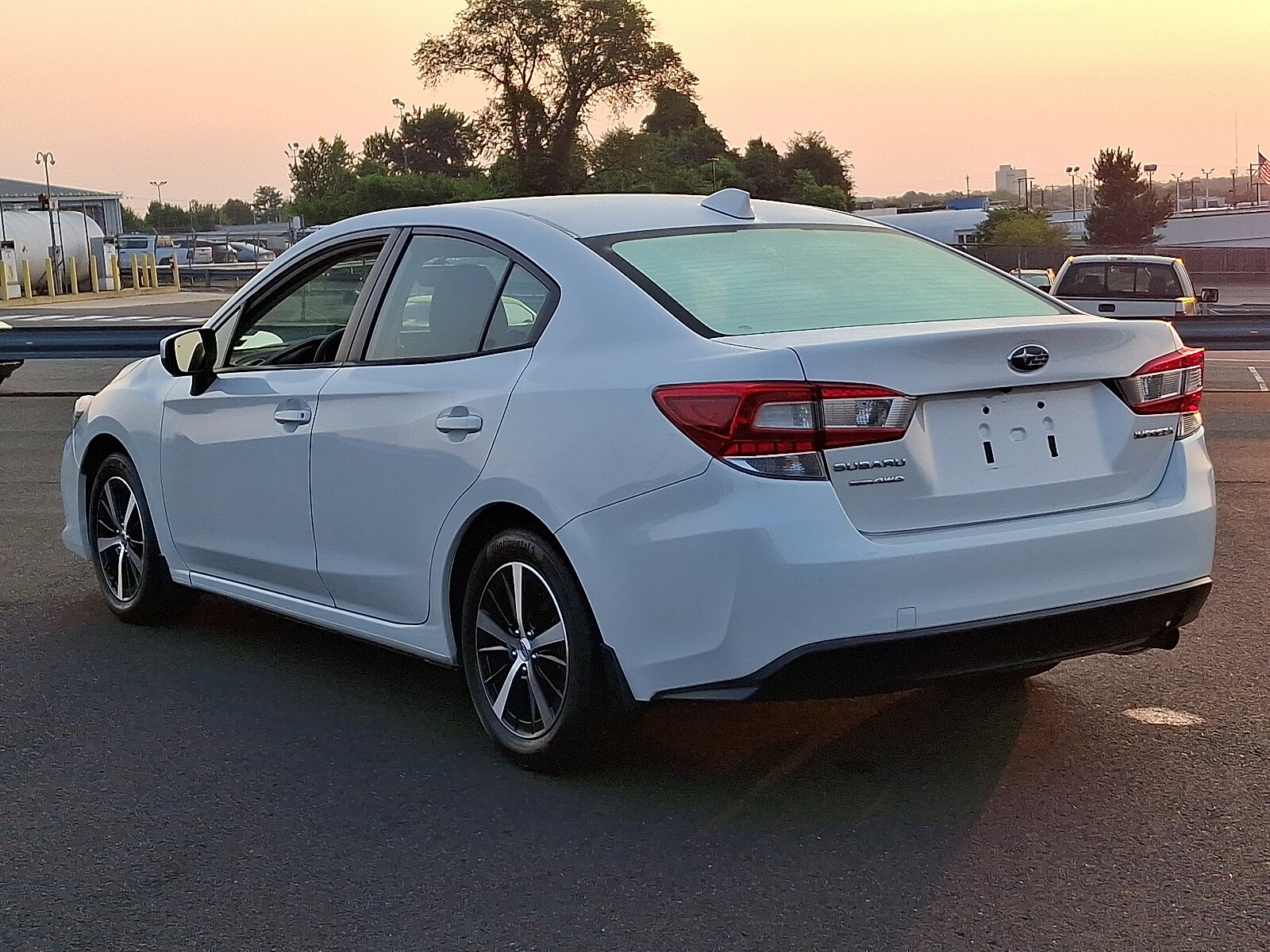 2023 Subaru Impreza Premium photo 4