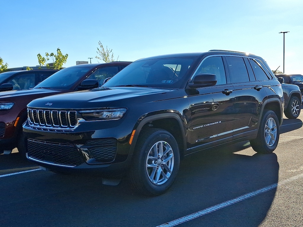 New 2025 Jeep Grand Cherokee Laredo X 4x4 Sport Utility