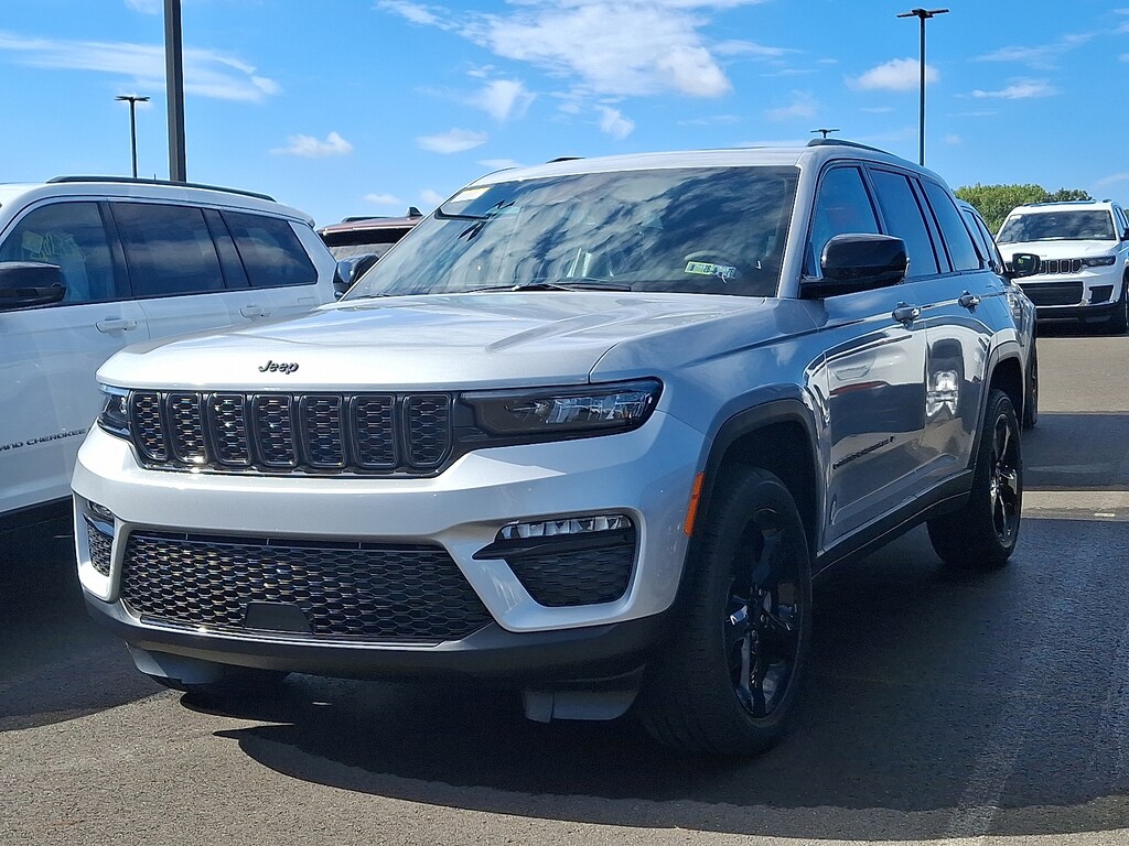 New 2025 Jeep Grand Cherokee Limited 4x4 Sport Utility