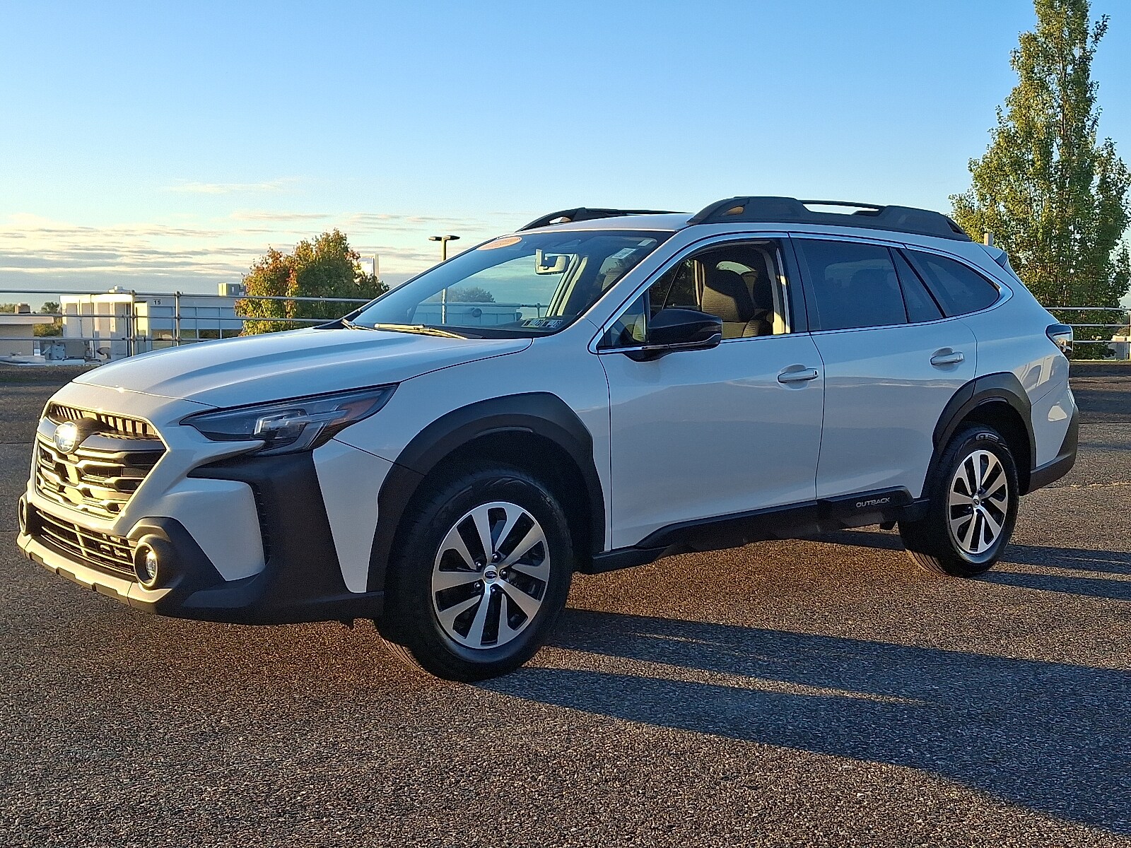 2023 Subaru Outback Premium photo 3