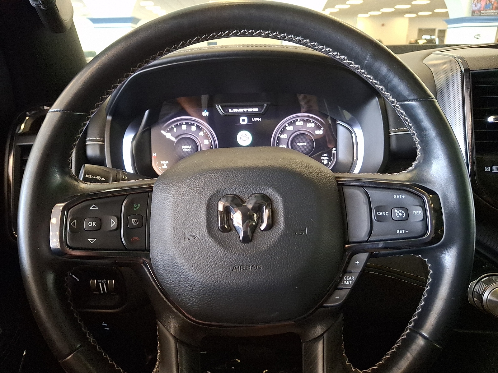 2024 RAM Ram 1500 Pickup Limited - Photo 17