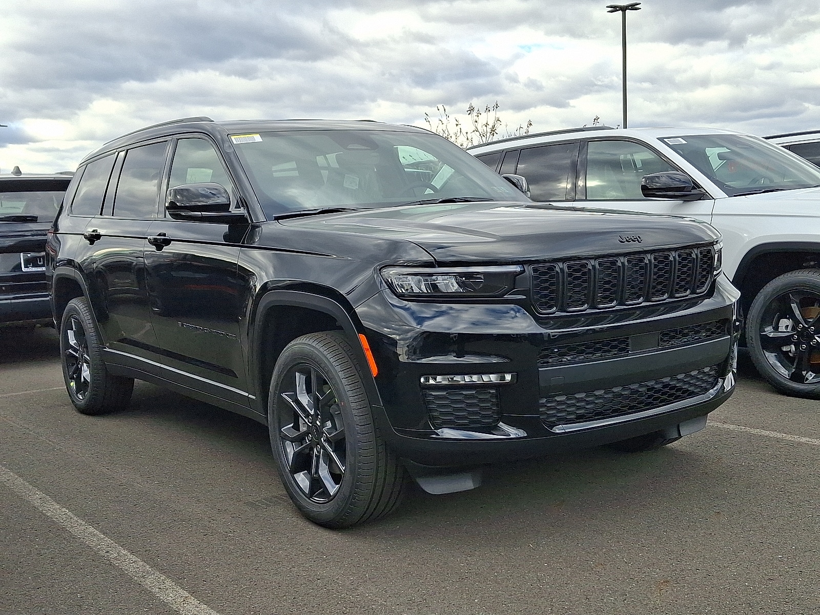 2025 Jeep Grand Cherokee L Limited's photo