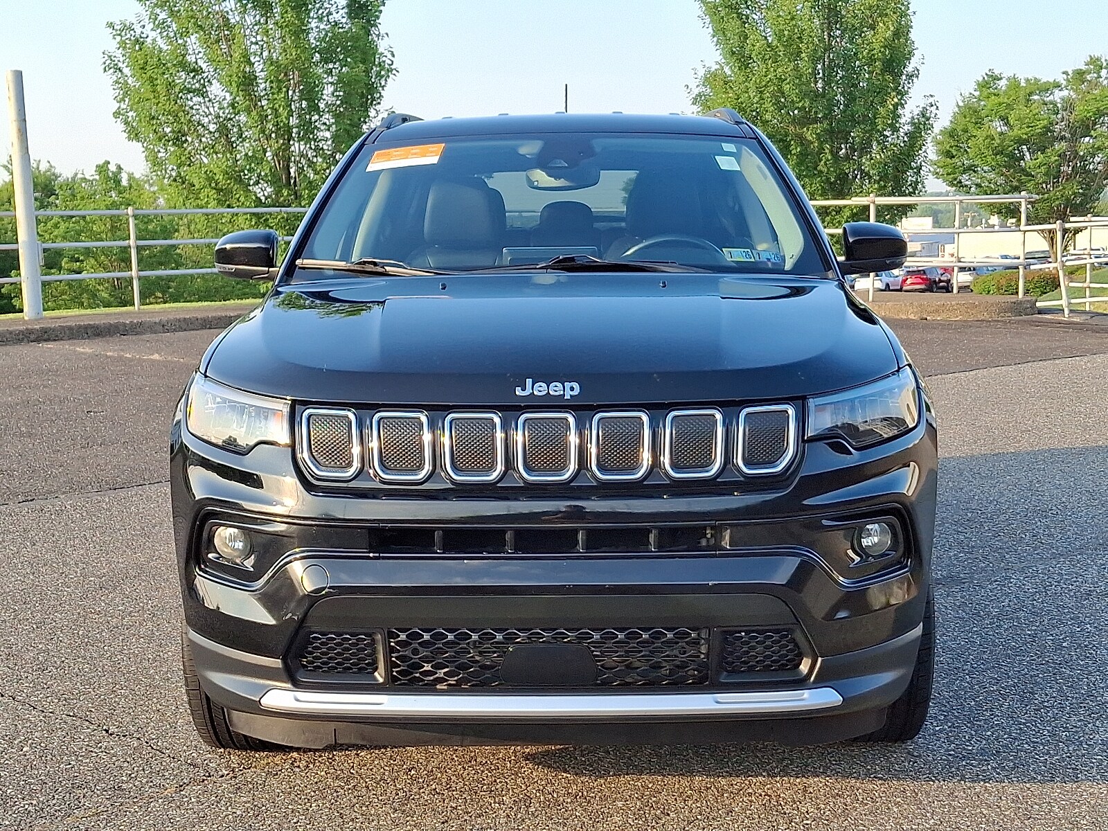 2022 Jeep Compass Limited photo 2