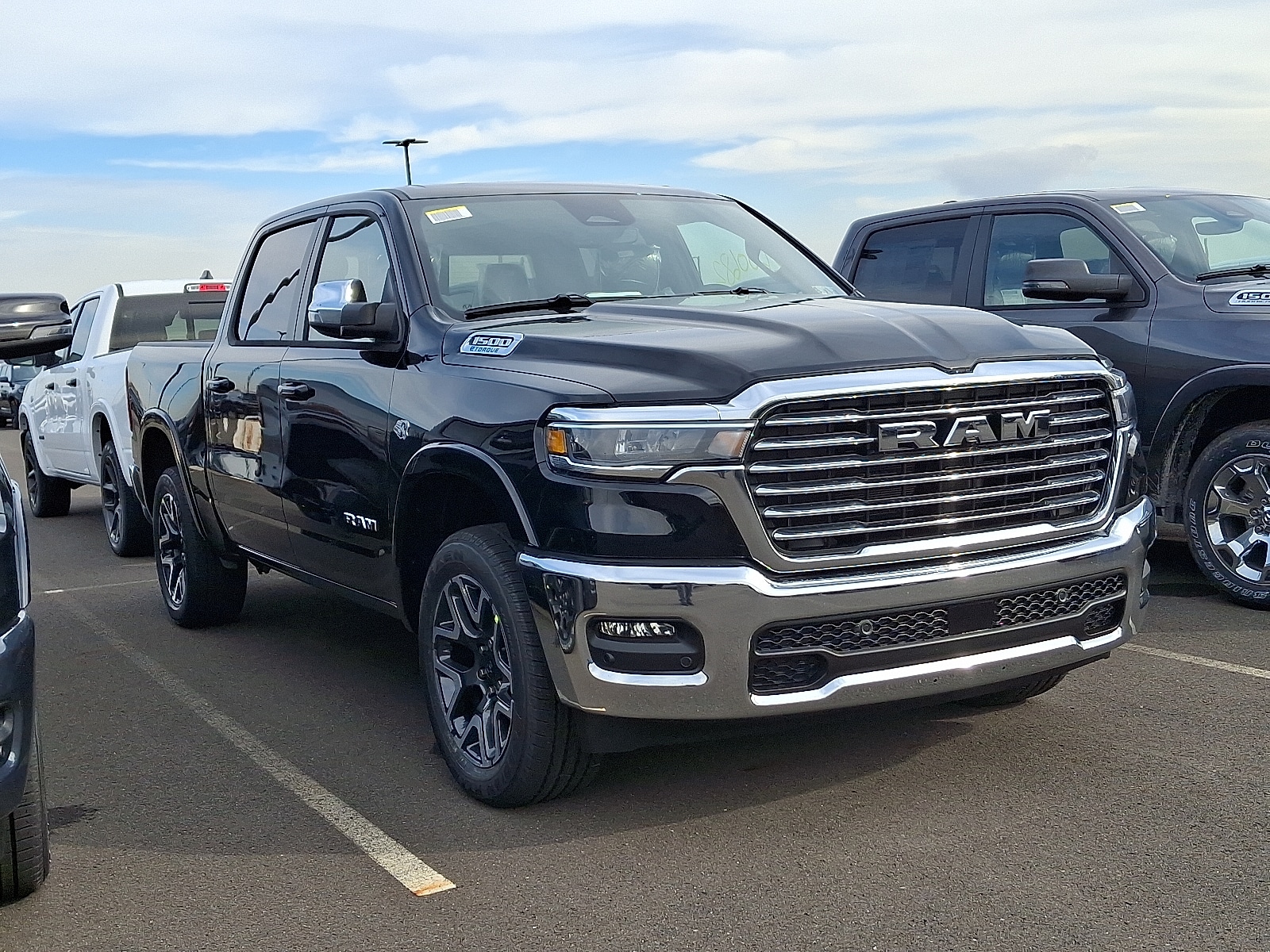 2026 RAM Ram 1500 Pickup Laramie's photo