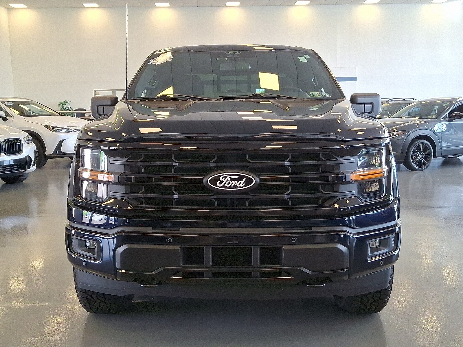 2024 Ford F-150 XLT photo 2