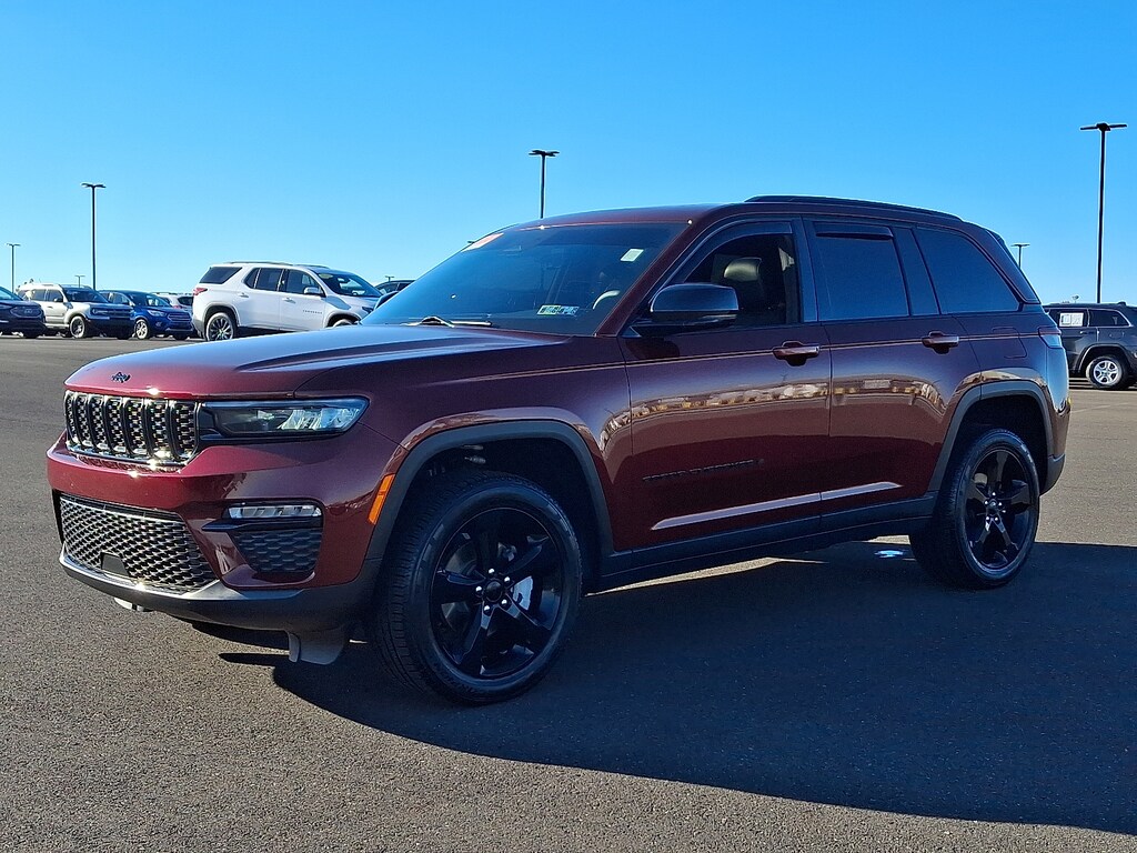 Used 2025 Jeep Grand Cherokee Limited 4x4 Sport Utility
