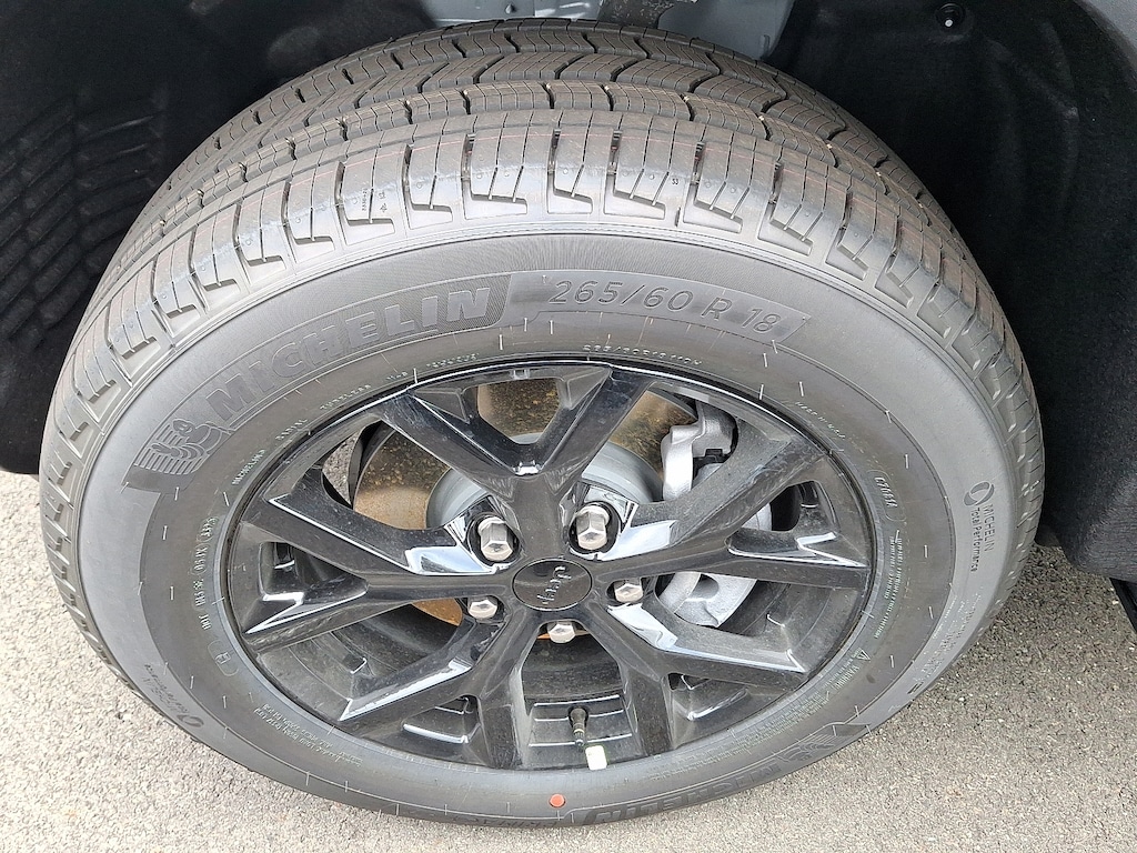 New 2025 Jeep Grand Cherokee Altitude X 4x4 Sport Utility