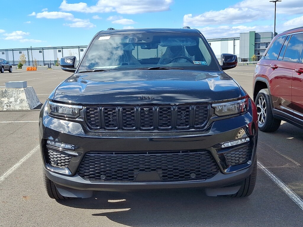 New 2025 Jeep Grand Cherokee Limited 4x4 Sport Utility