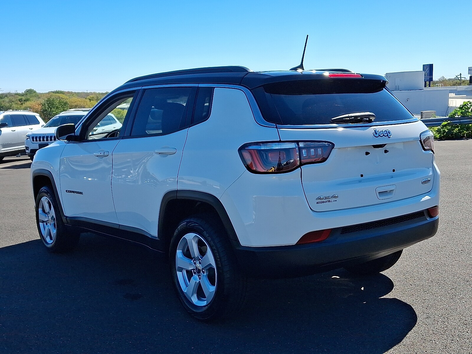 2020 Jeep Compass Latitude photo 3