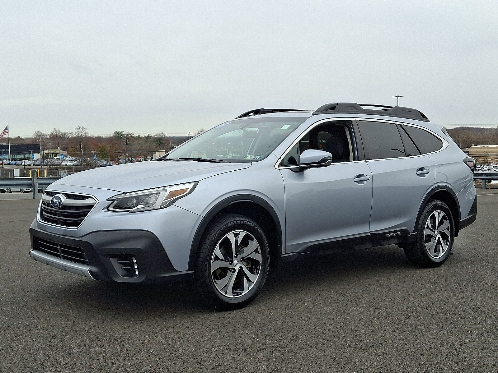 2020 Subaru Outback Limited photo 2