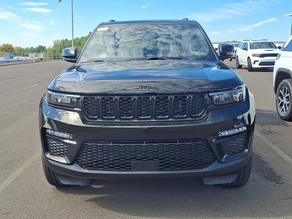 New 2025 Jeep Grand Cherokee Limited 4x4 Sport Utility