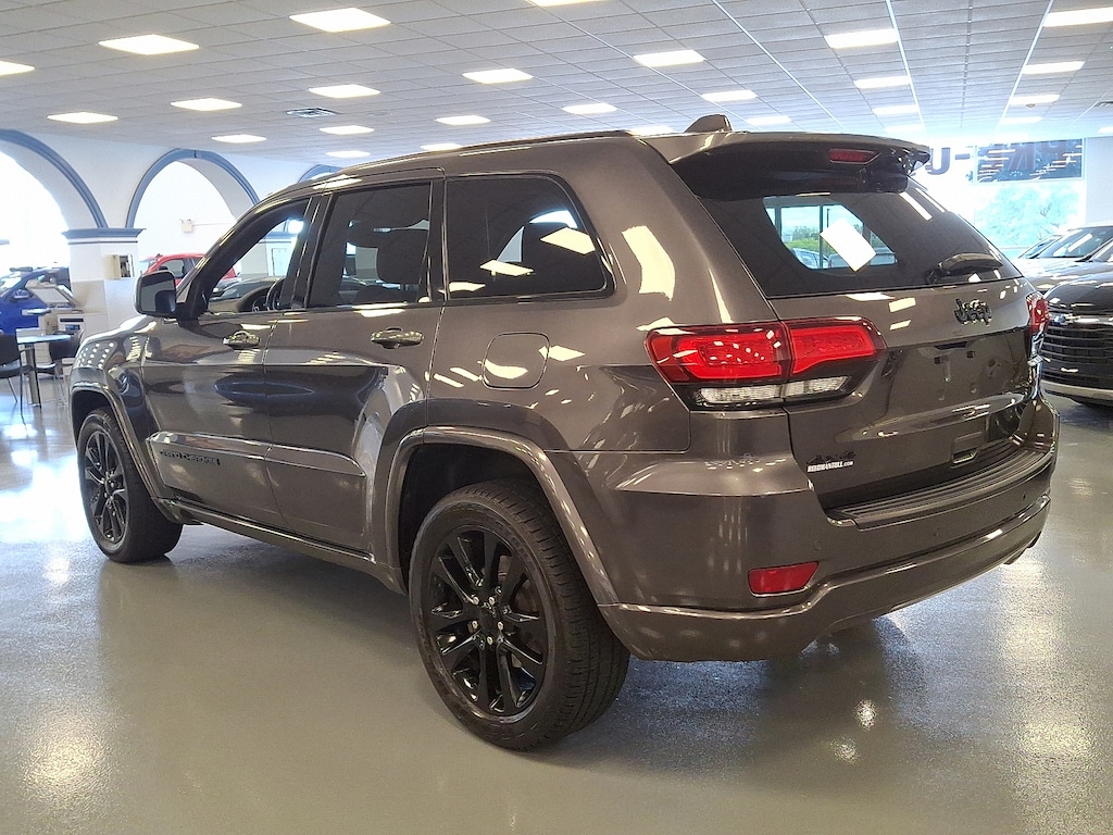 Used 2019 Jeep Grand Cherokee Altitude 4x4 Sport Utility