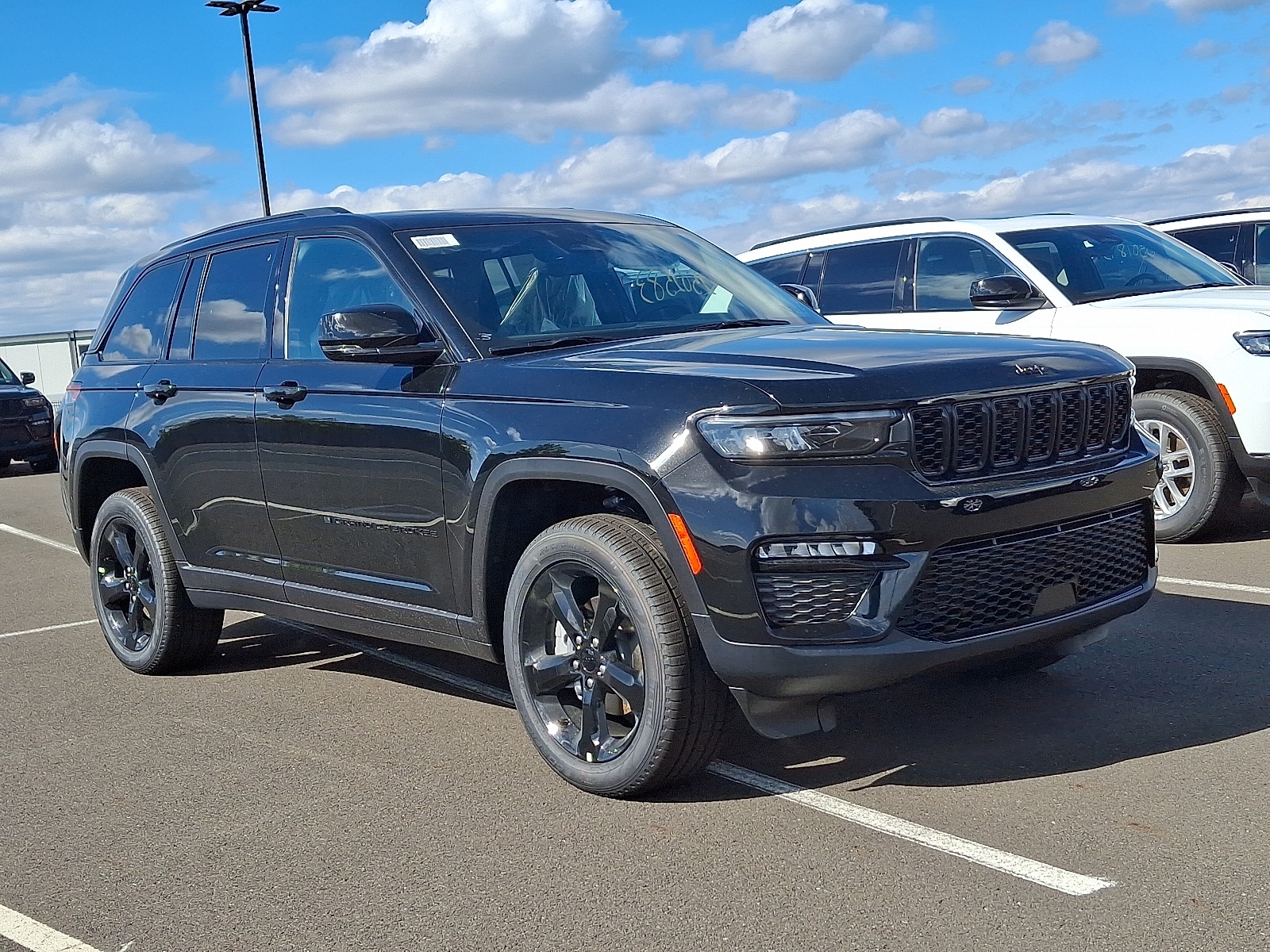 2025 Jeep Grand Cherokee Limited's photo