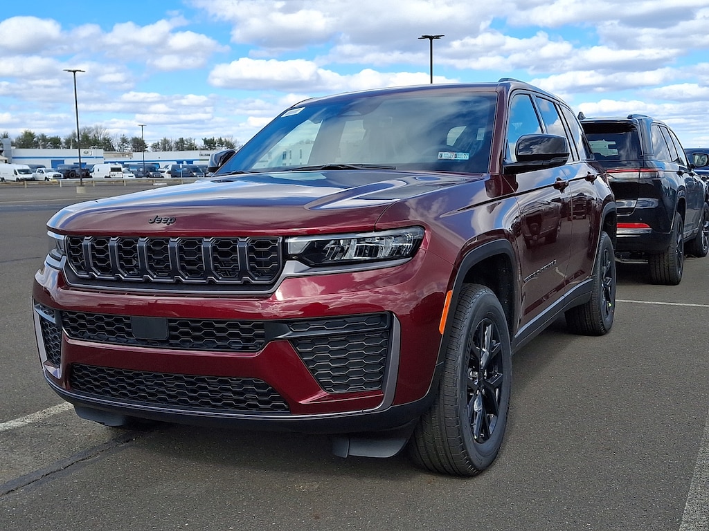 New 2026 Jeep Grand Cherokee Altitude 4x4 Sport Utility