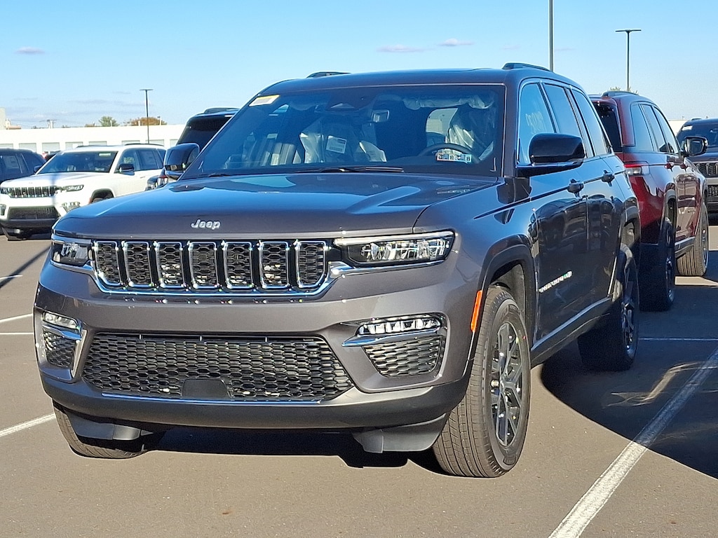 New 2025 Jeep Grand Cherokee Limited 4x4 Sport Utility