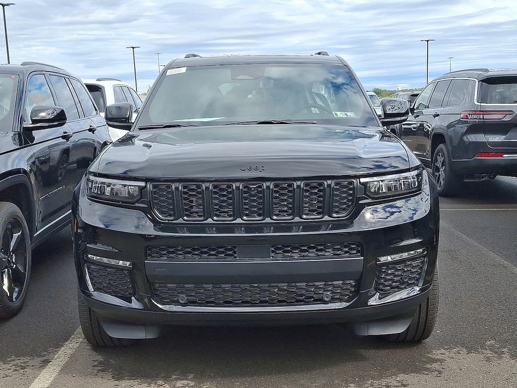New 2025 Jeep Grand Cherokee L Limited 4x4 Sport Utility