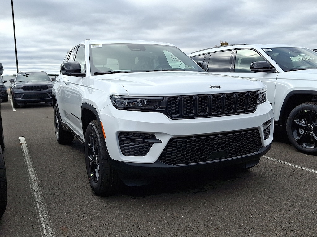 New 2025 Jeep Grand Cherokee Altitude X 4x4 Sport Utility