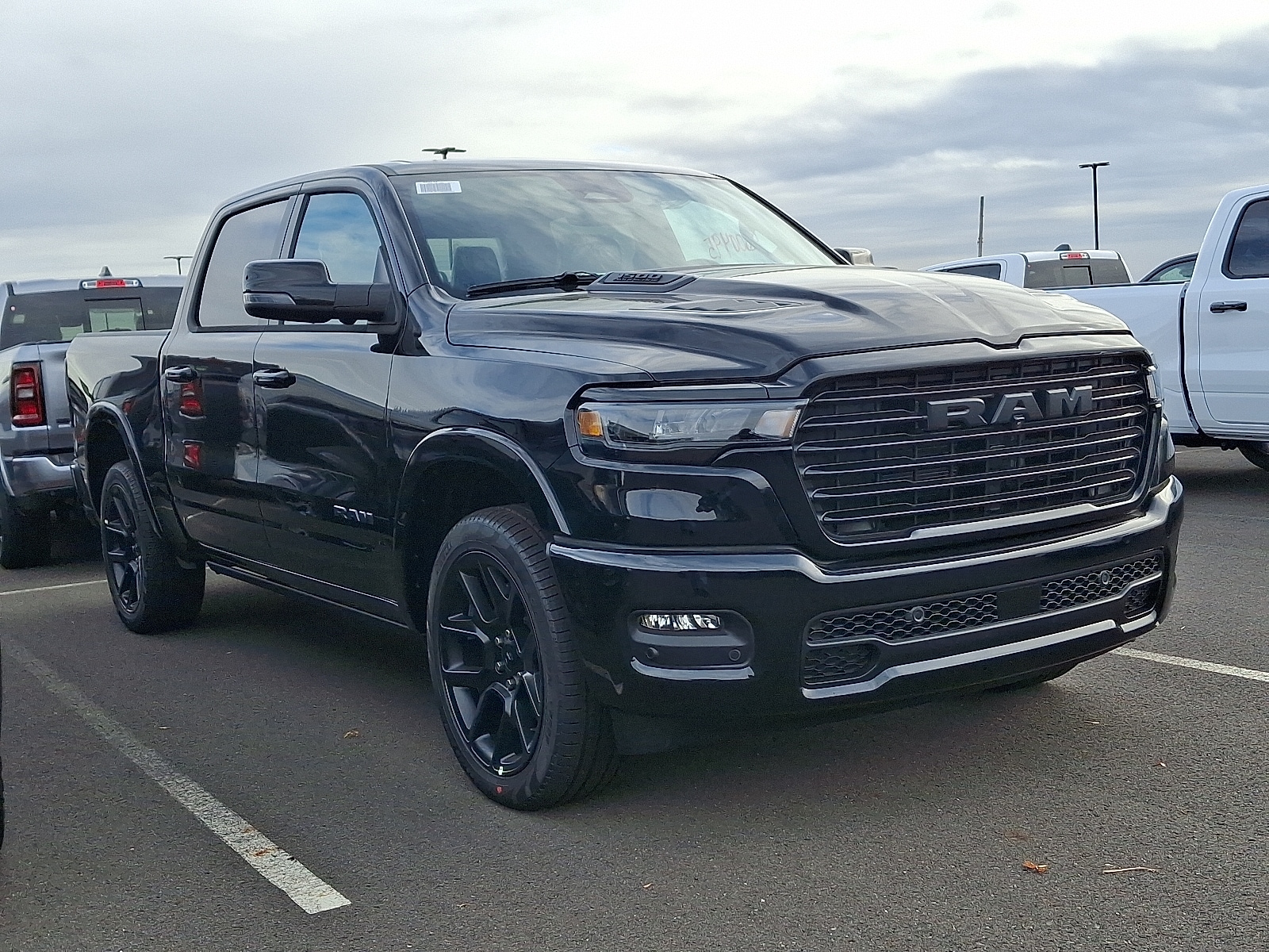 2026 RAM Ram 1500 Pickup Laramie's photo