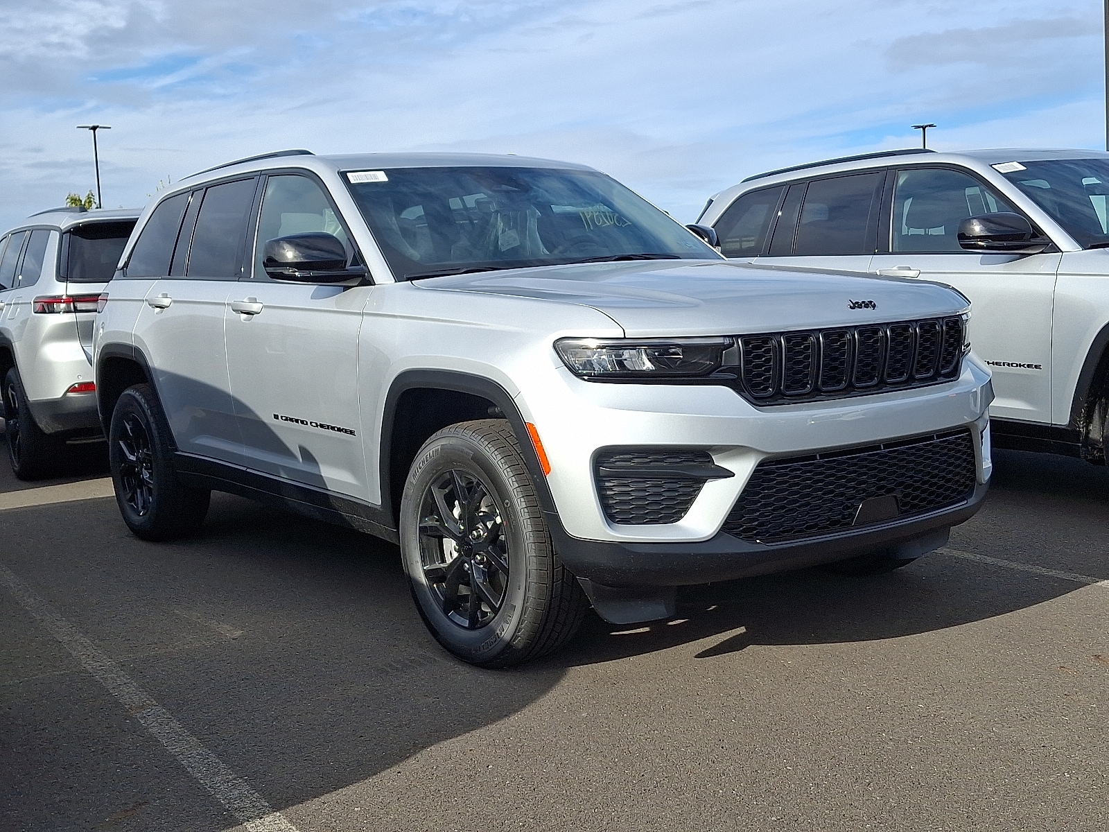 2025 Jeep Grand Cherokee Altitude's photo