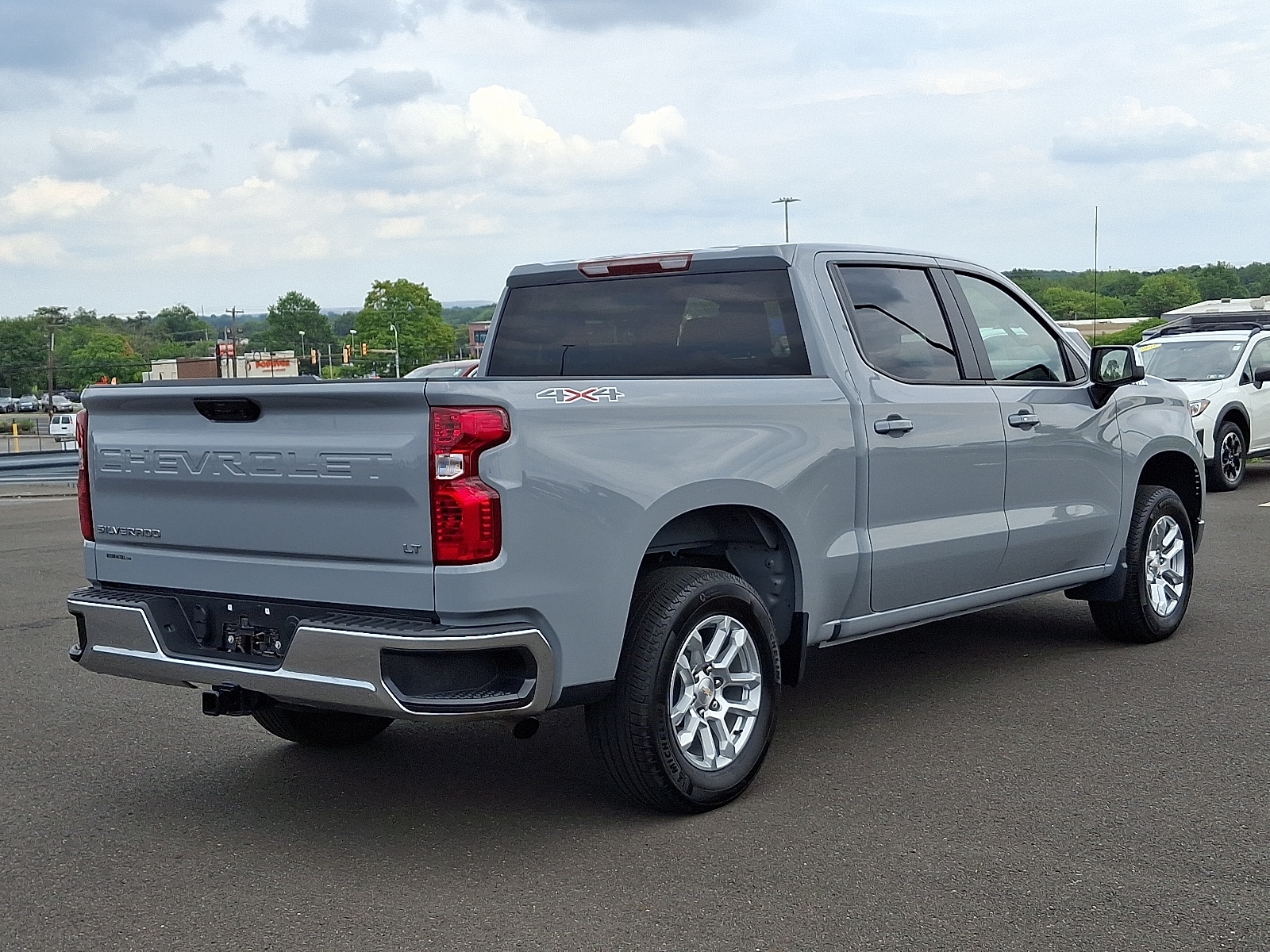 2024 Chevrolet Silverado 1500 LT - Photo 6