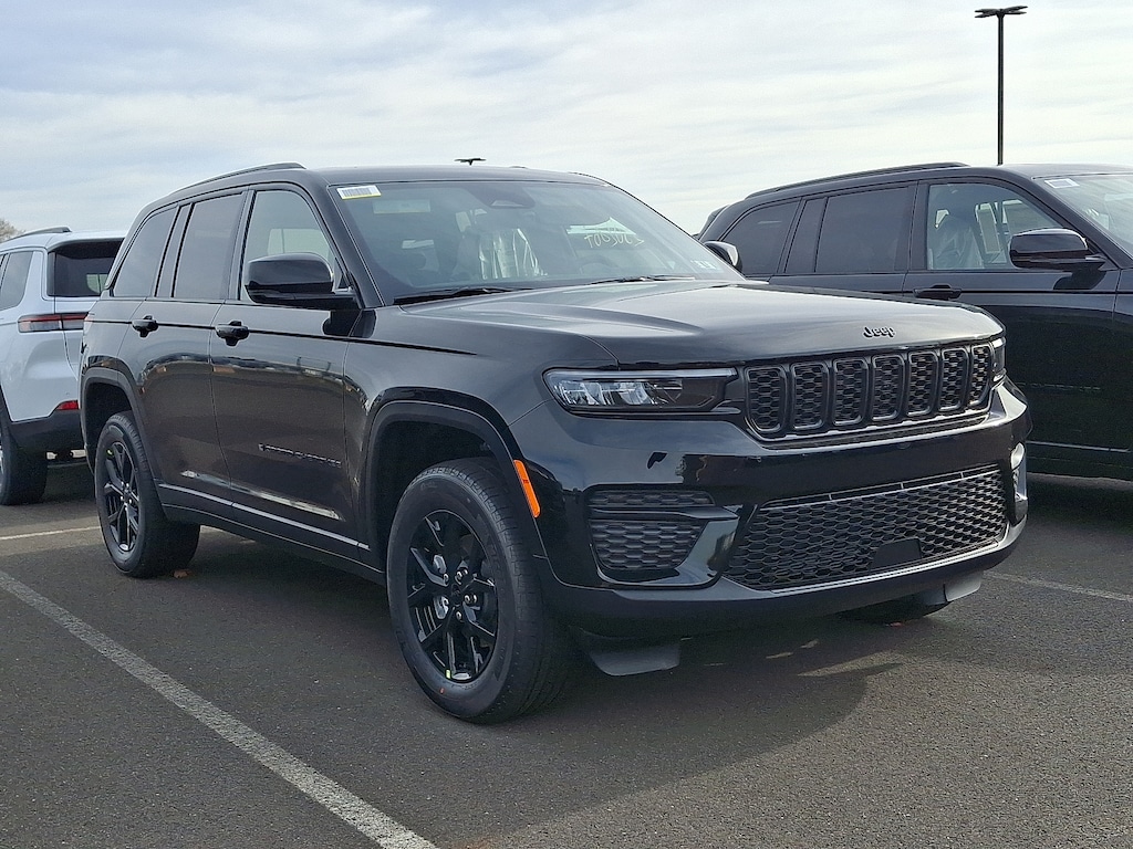 New 2025 Jeep Grand Cherokee Altitude X 4x4 Sport Utility