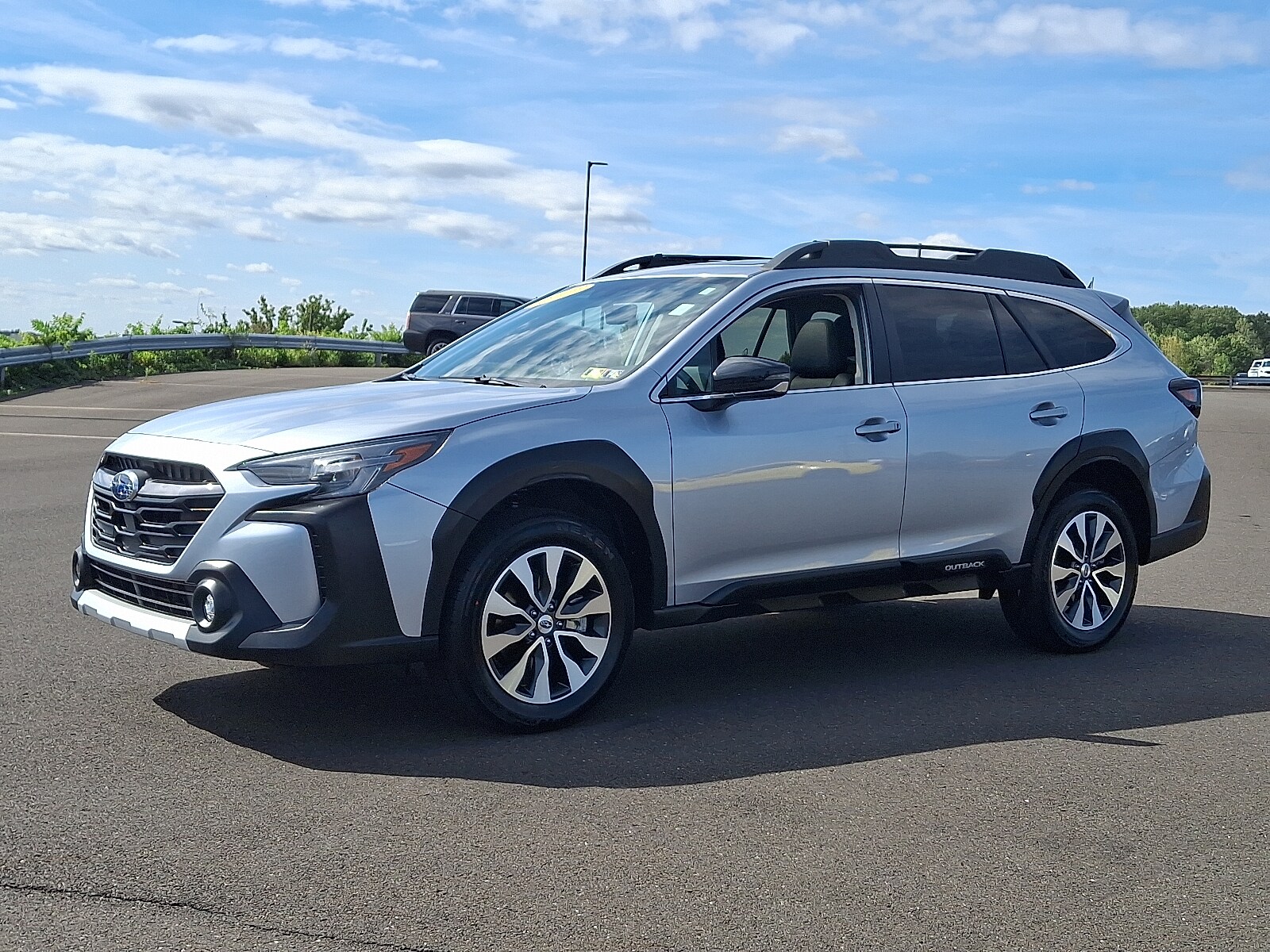 2023 Subaru Outback Limited photo 3