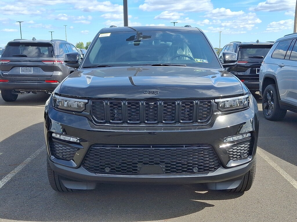 New 2025 Jeep Grand Cherokee Limited 4x4 Sport Utility