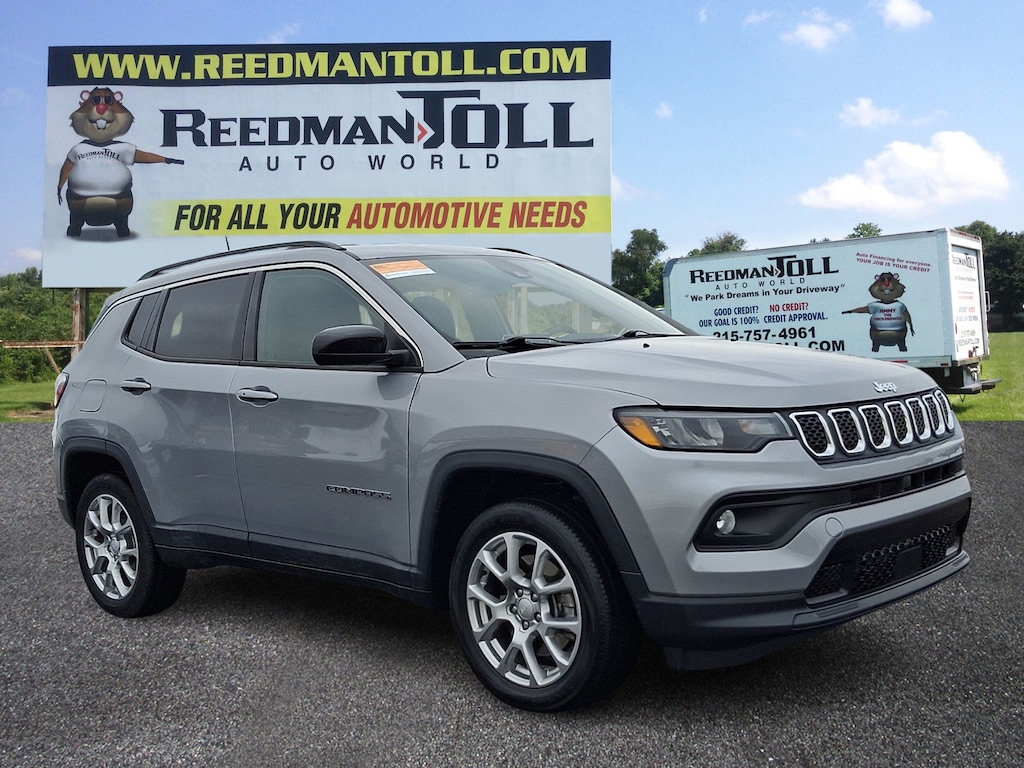 Used 2023 Jeep Compass Latitude Lux FWD Sport Utility