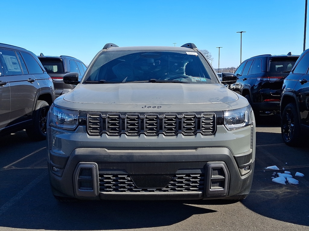 New 2026 Jeep Cherokee Laredo 4x4 Sport Utility