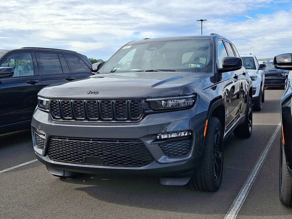 New 2025 Jeep Grand Cherokee Limited 4x4 Sport Utility