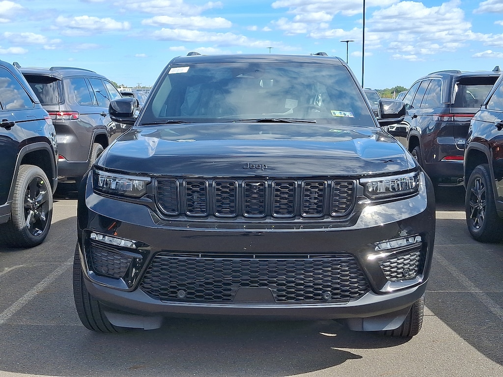 New 2025 Jeep Grand Cherokee Limited 4x4 Sport Utility